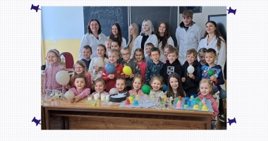 Chemie hrou nadchla malé i větší žáky